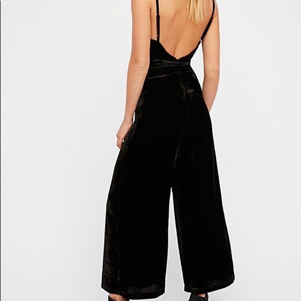 Free people black velvet jumpsuit - Picture 3 of 5